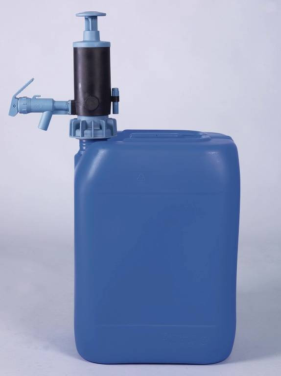 PumpMaster für petrochemische Flüssigkeiten, Eintauchtiefe 95 cm, Förderleistung 8 L/min.